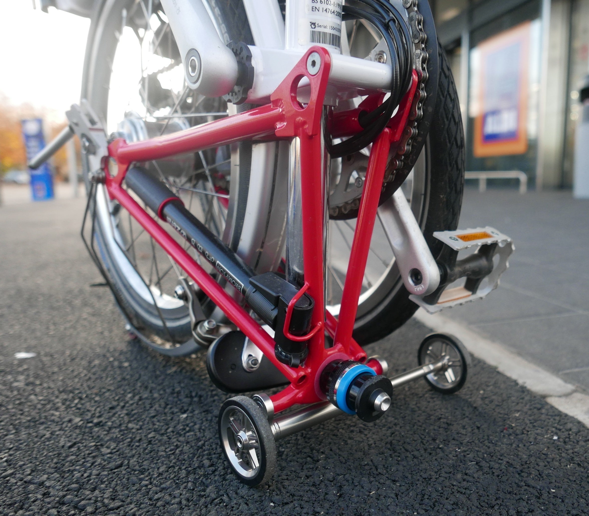 Brompton easy store wheel extender